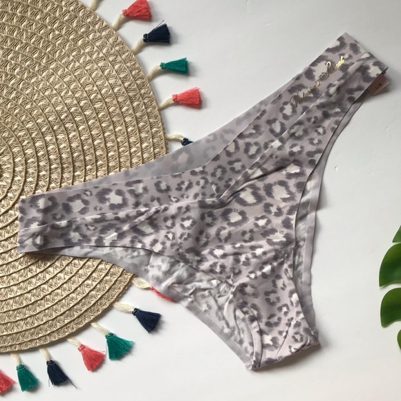 Victoria’s Secret Incredible Brazilian Panty Gray Leopard Large NEW - Picture 2 of 5